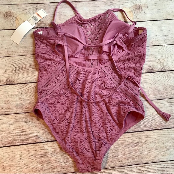 SOLD  Becca Etc. Rebecca Virtue onepiece L 2x - Picture 6 of 10